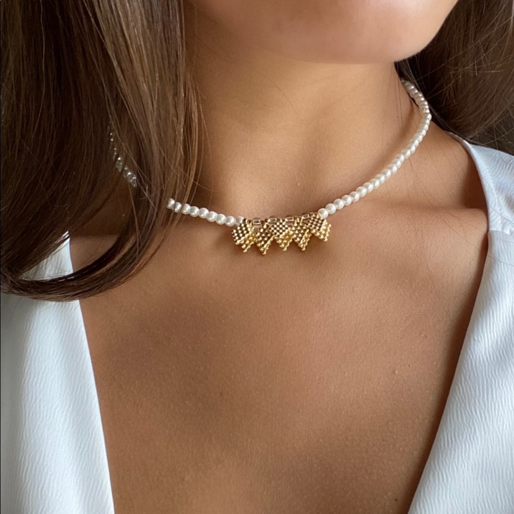 Pearl and Gold Necklace